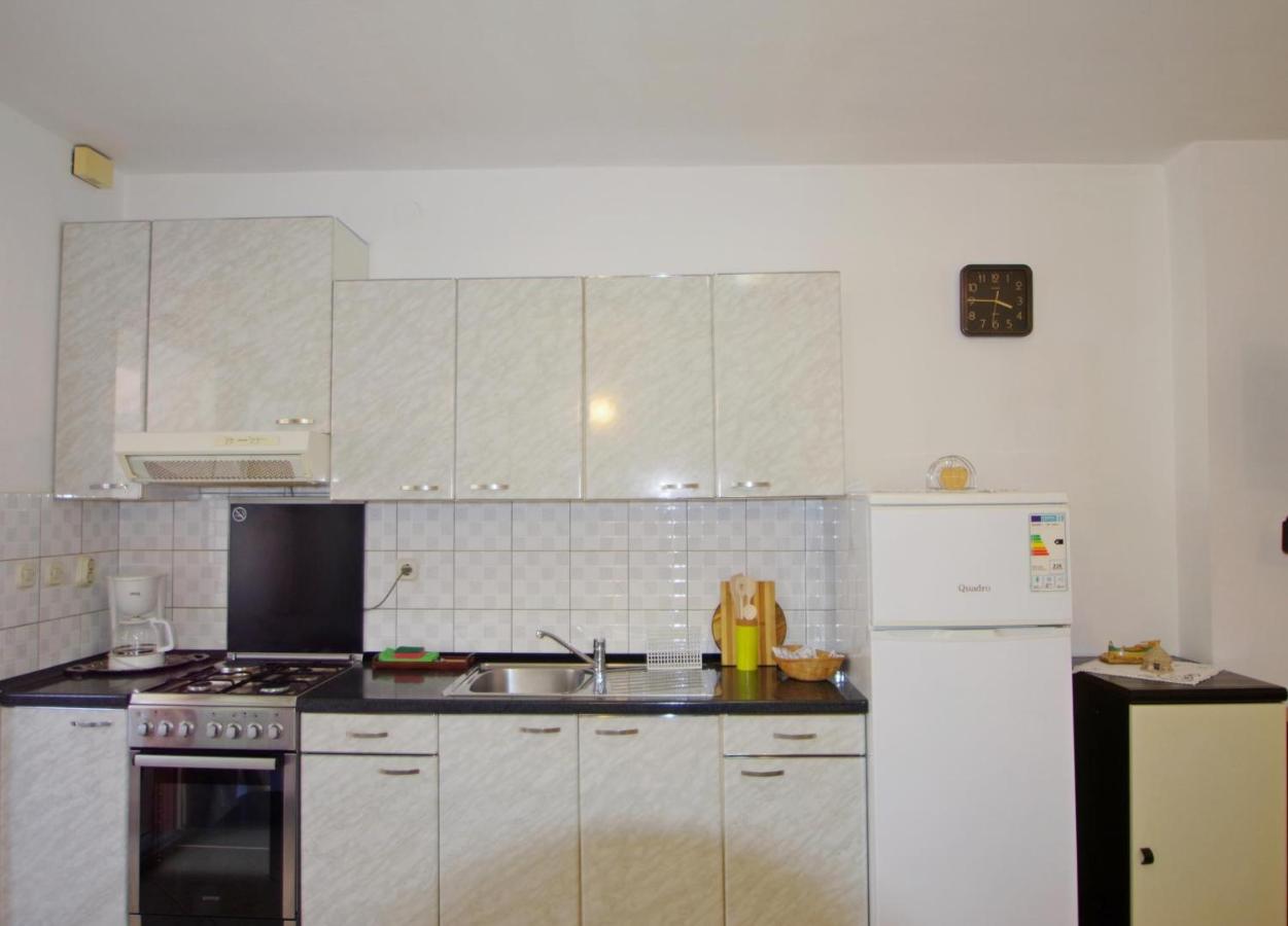 Rose Apartman *